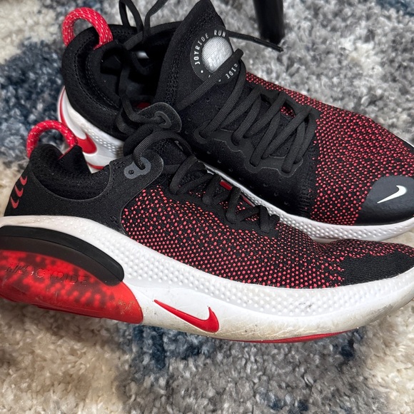 Nike JoyRide Run Black and Red Athletic Sneakers - Picture 1 of 2